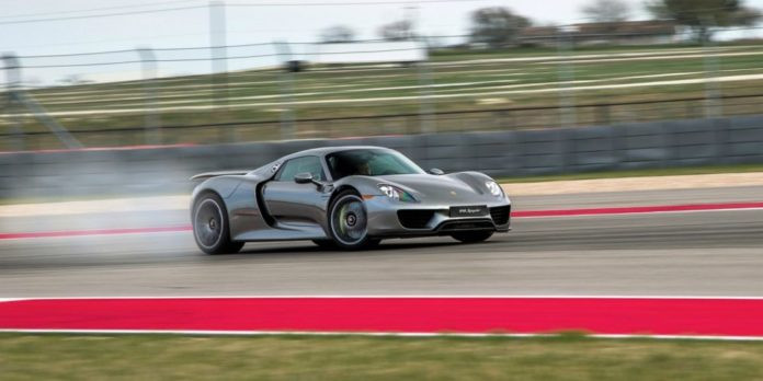 Porsche отзывает треть всех суперкаров 918 Spyder - Фото 1
