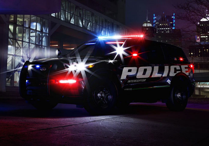 Ford представил полицейскую версию внедорожника Explorer - Фото 1
