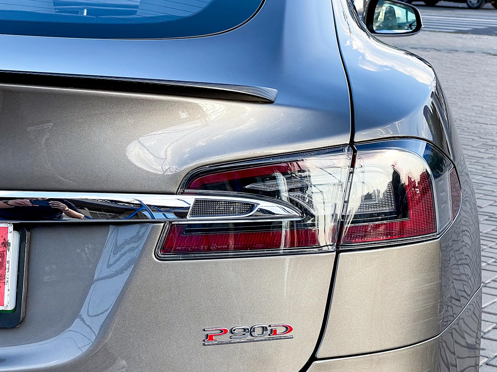 Tesla Model S - Фото 18