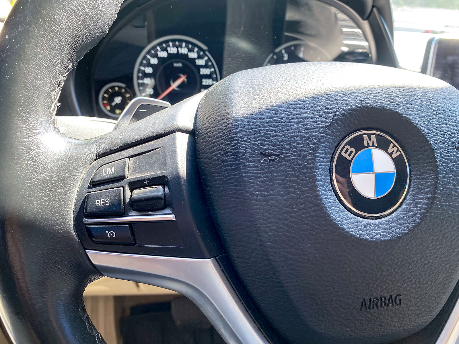 BMW X6 - Фото 39