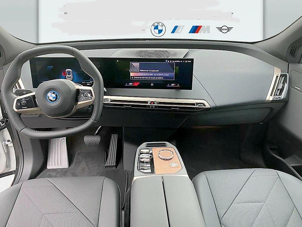 BMW iX - Фото 8