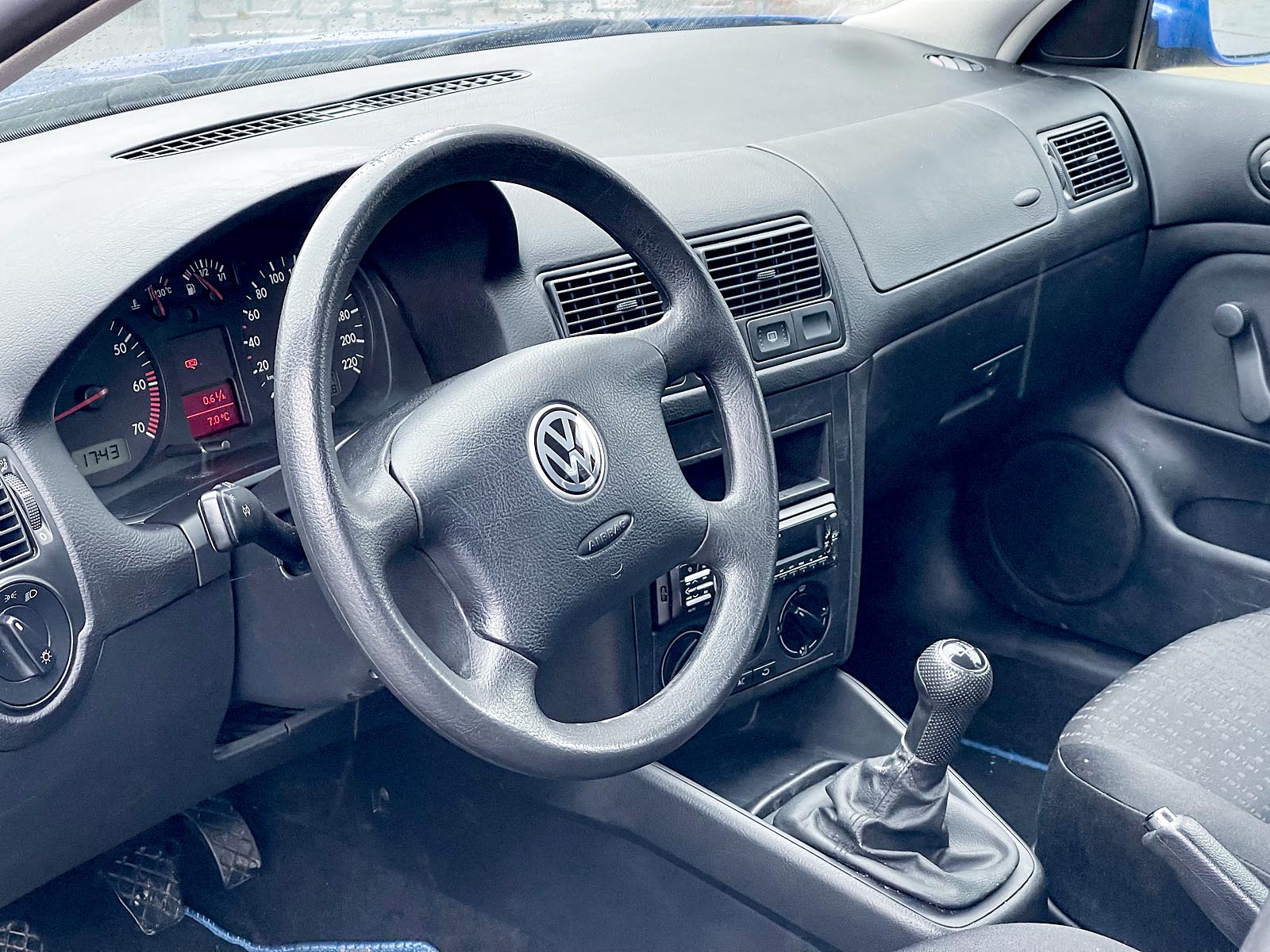 Volkswagen Golf - Фото 9