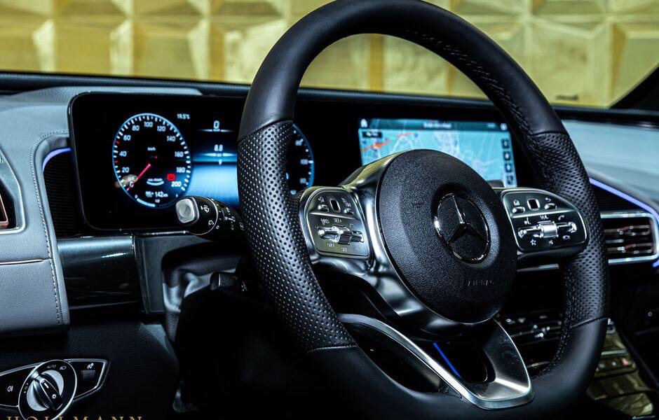 Mercedes-Benz EQC 400 - Фото 16