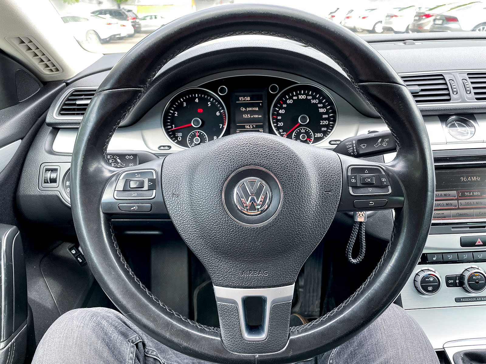 Volkswagen Passat CC - Фото 18