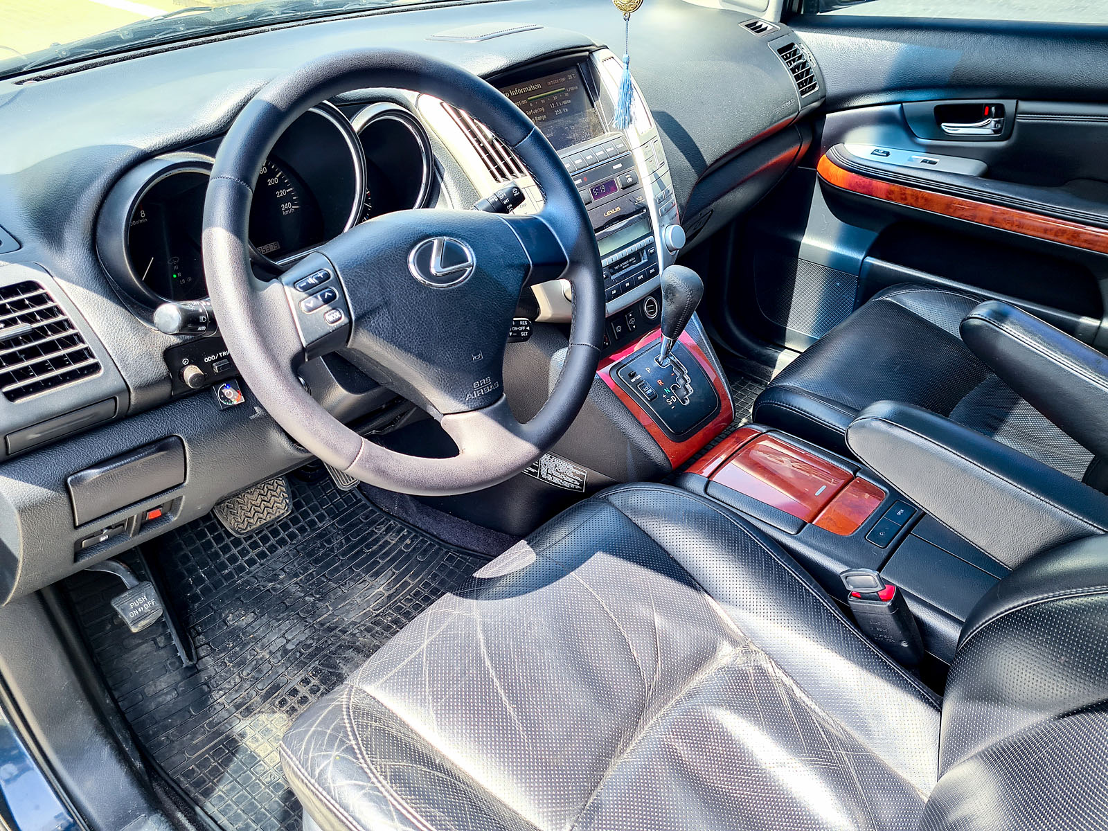 Lexus RX 300 - Фото 14