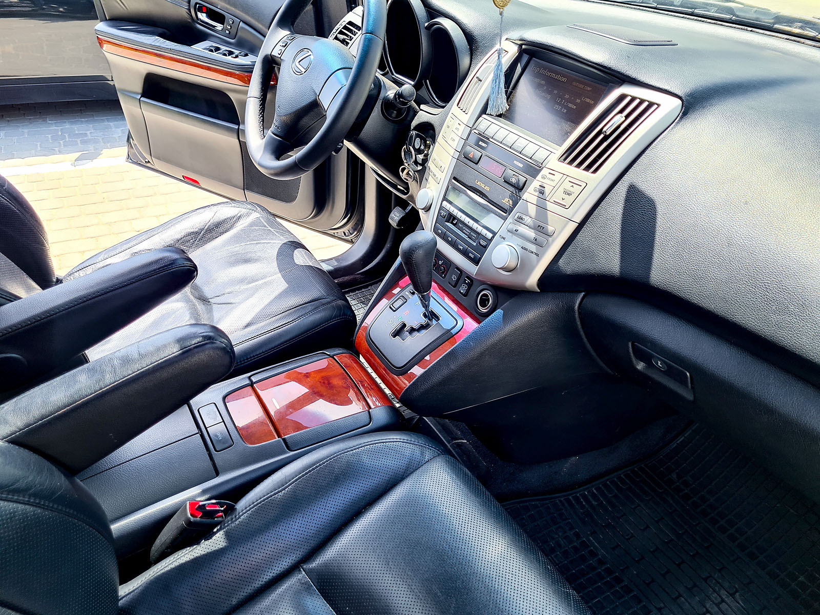 Lexus RX 300 - Фото 21