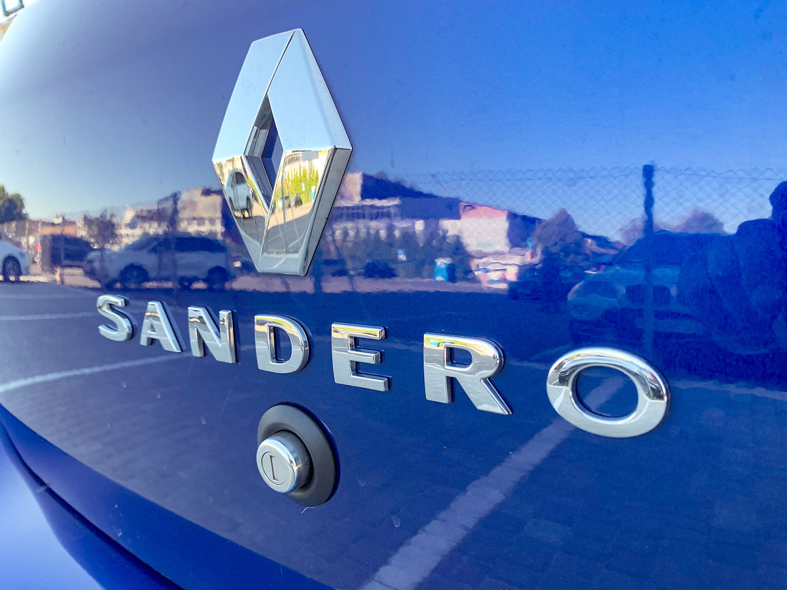 Renault Sandero - Фото 18