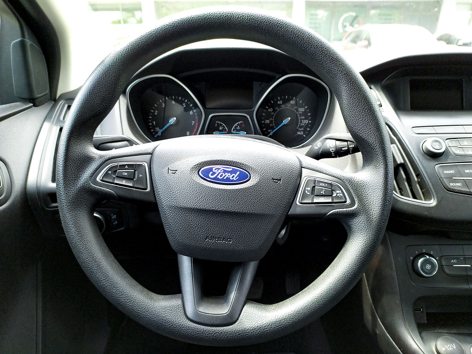 Ford Focus - Фото 24