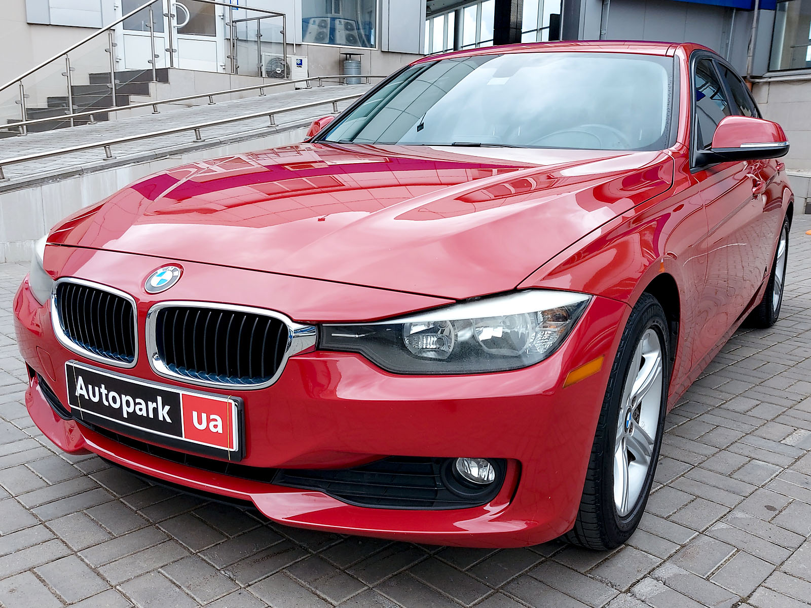 Автомобили BMW 320 купить в Украине, цена на б/у автомобили BMW 