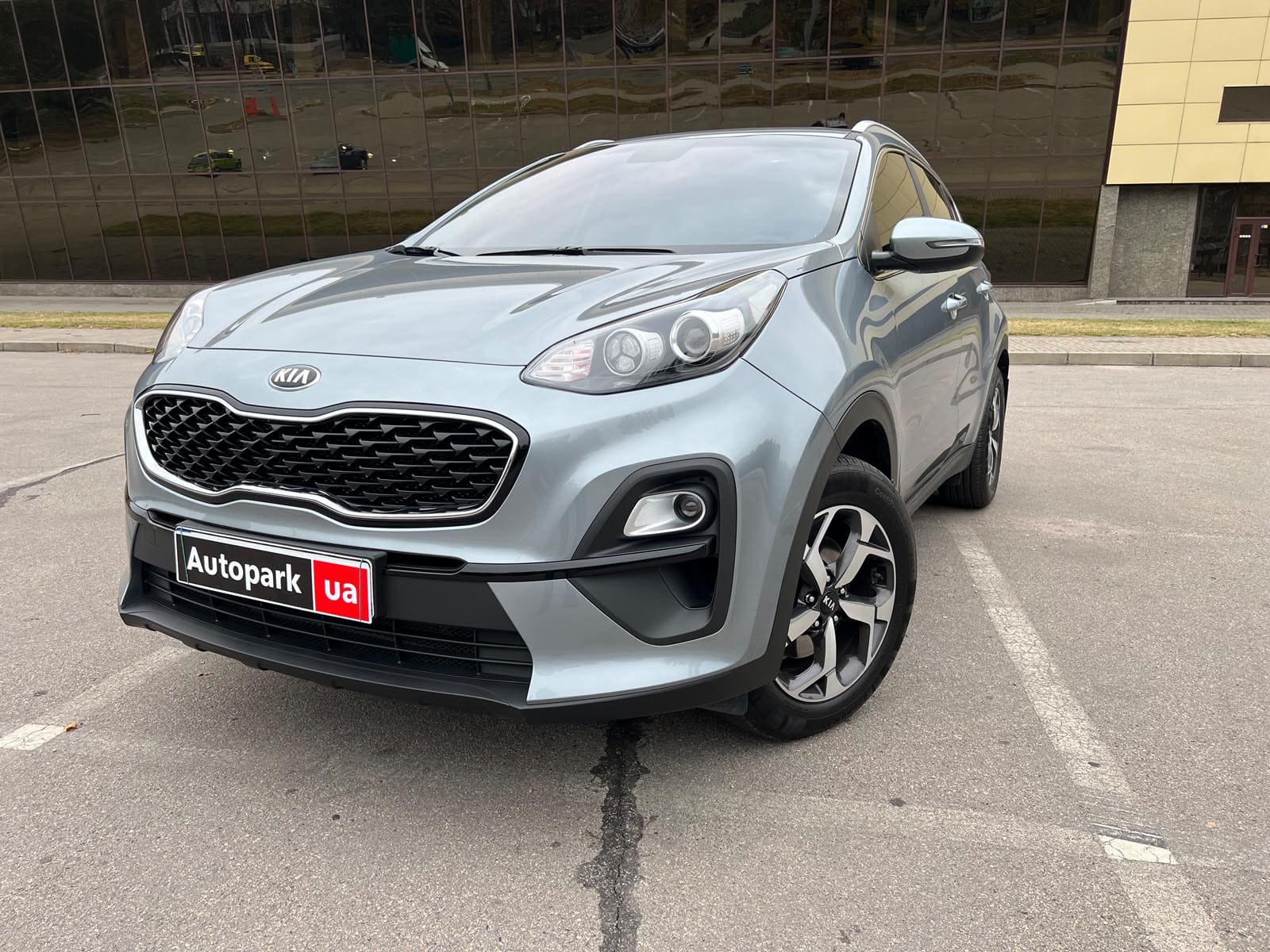 Автомобили Kia Sportage купить в Украине, цена на б/у автомобили Kia  Sportage в наличии, продажа подержанных авто в Autopark