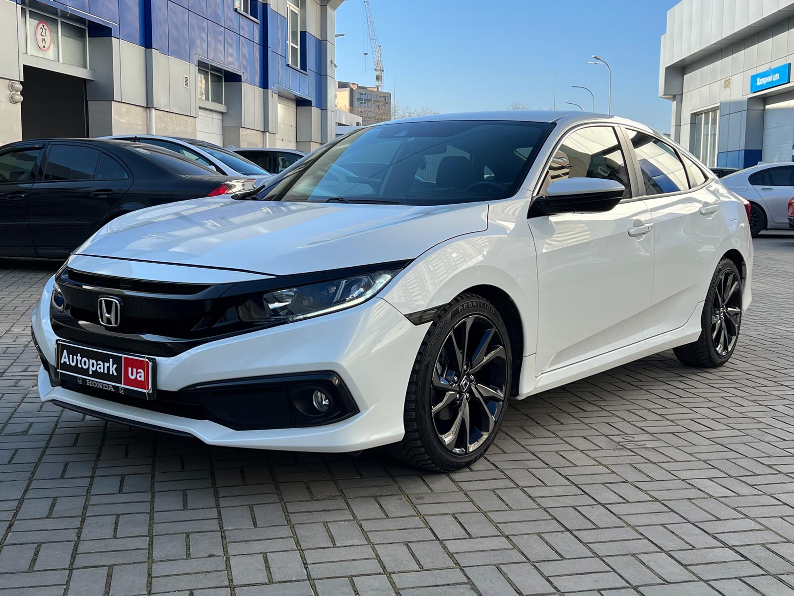 Автомобили Honda Civic купить в Украине, цена на б/у автомобили Honda Civic  в наличии, продажа подержанных авто в Autopark