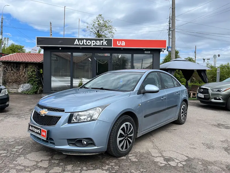 Chevrolet Cruze фото