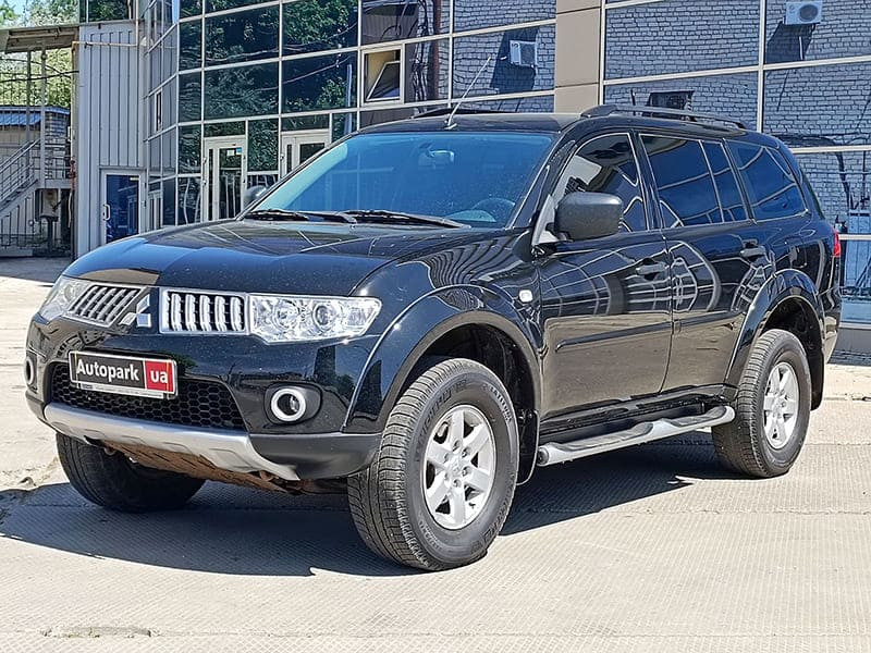 Mitsubishi Pajero Sport фото