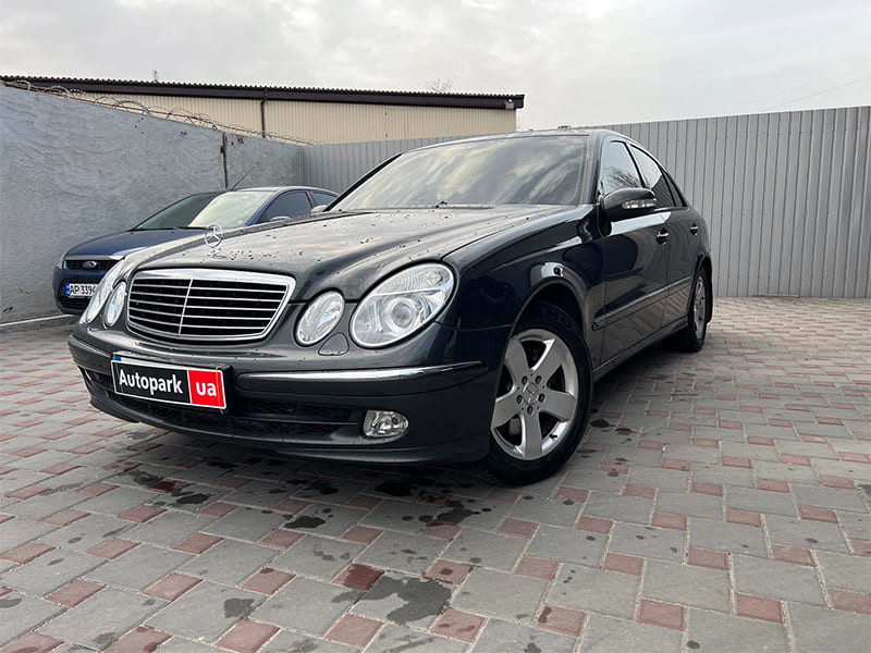 Mercedes-Benz E-Class фото