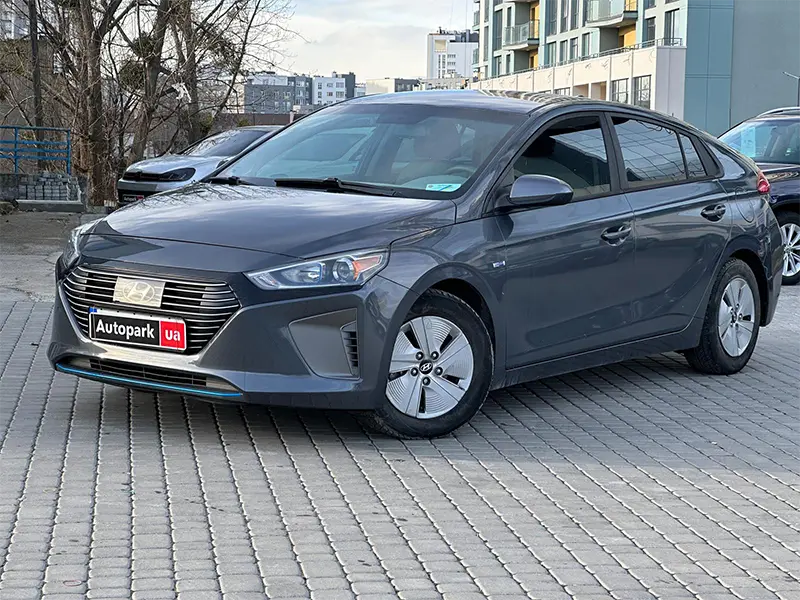 Hyundai Ioniq Hybrid фото