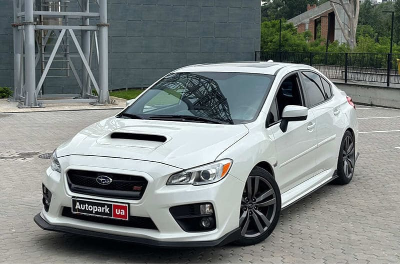 Subaru WRX фото