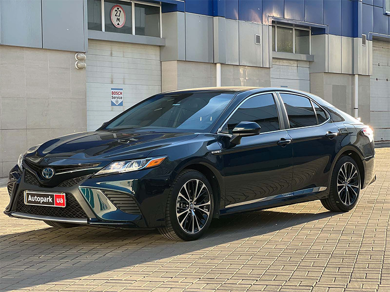 Toyota Camry фото