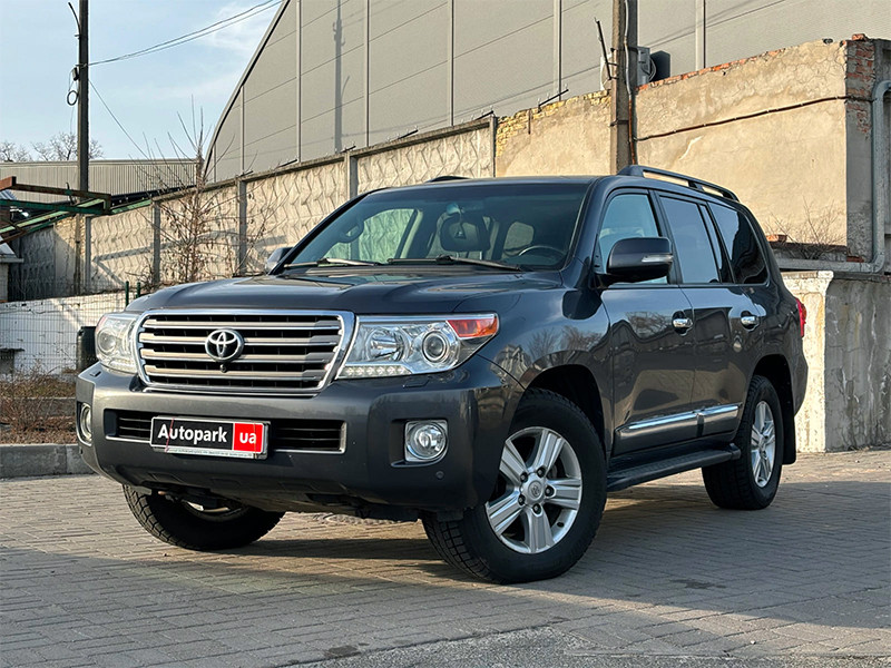 Toyota Land Cruiser фото